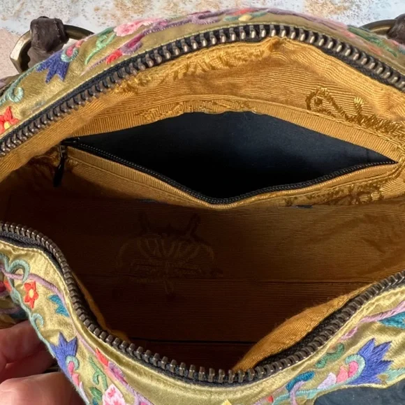 Handmade leather museum quality Papillon tote - Picture 9 of 9